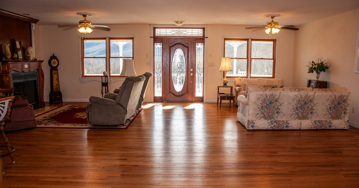 3676-Bald-Mountain - Selling Real Estate Chip Durpo RE/MAX Agents Realty