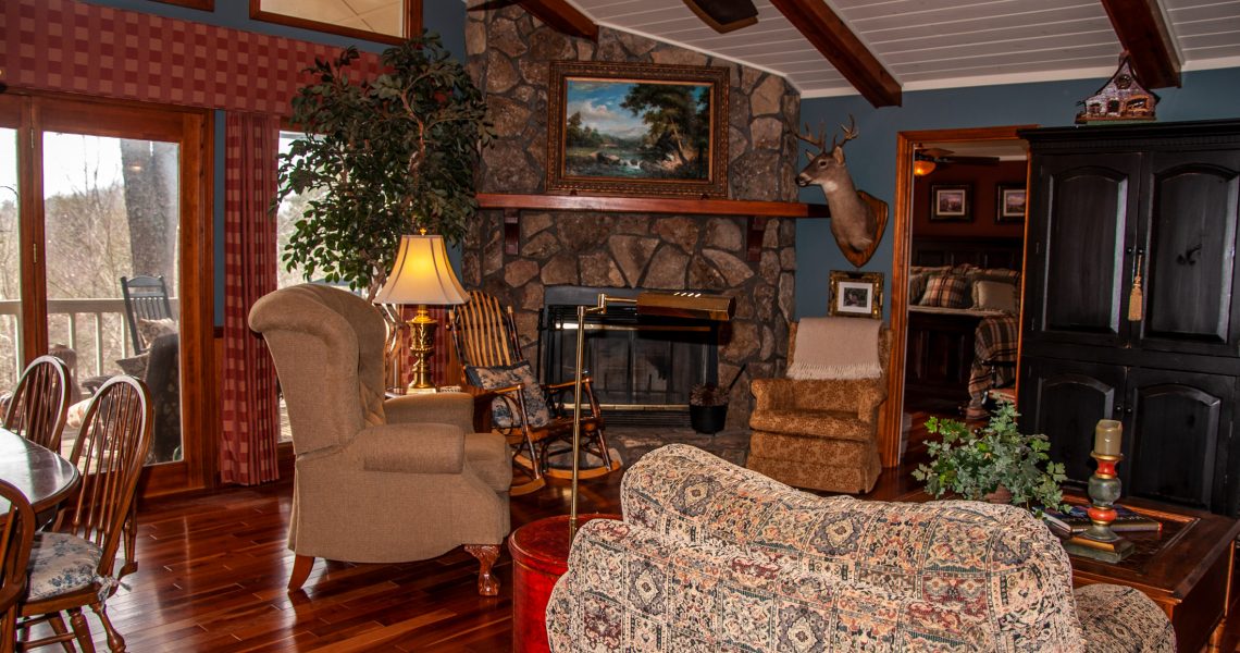 1121-Saddleback - Selling Real Estate Chip Durpo RE/MAX Agents Realty