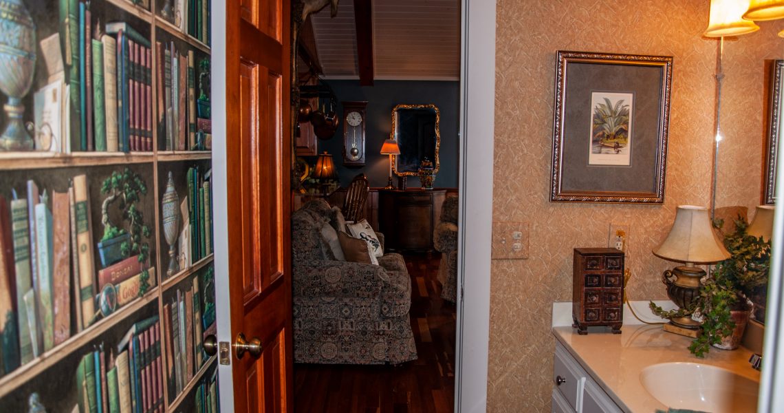 1121-Saddleback - Selling Real Estate Chip Durpo RE/MAX Agents Realty