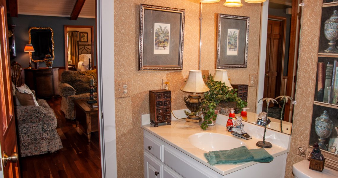 1121-Saddleback - Selling Real Estate Chip Durpo RE/MAX Agents Realty