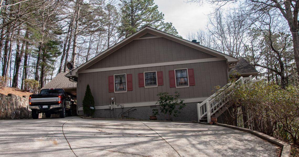 1121-Saddleback - Selling Real Estate Chip Durpo RE/MAX Agents Realty