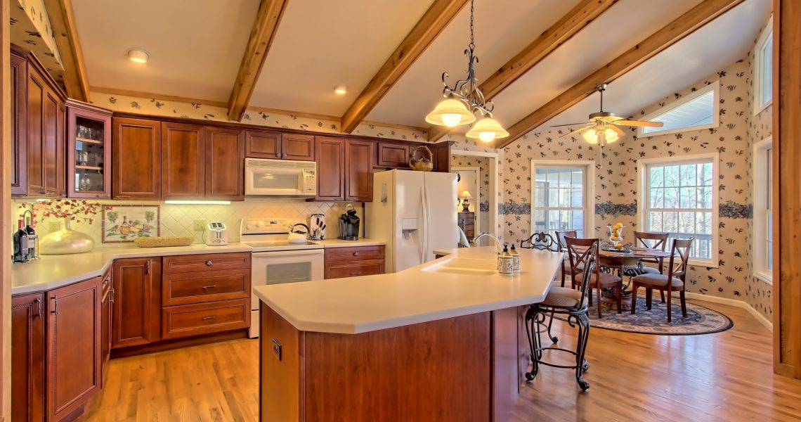 Earnie-Graham - Selling Real Estate Chip Durpo RE/MAX Agents Realty