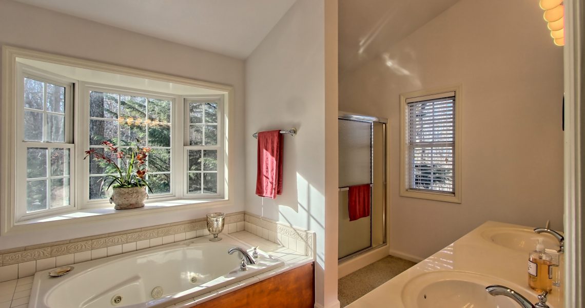 Earnie-Graham - Selling Real Estate Chip Durpo RE/MAX Agents Realty