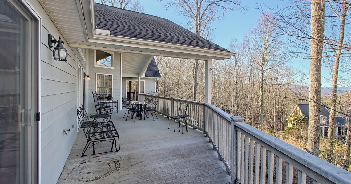 Earnie-Graham - Selling Real Estate Chip Durpo RE/MAX Agents Realty