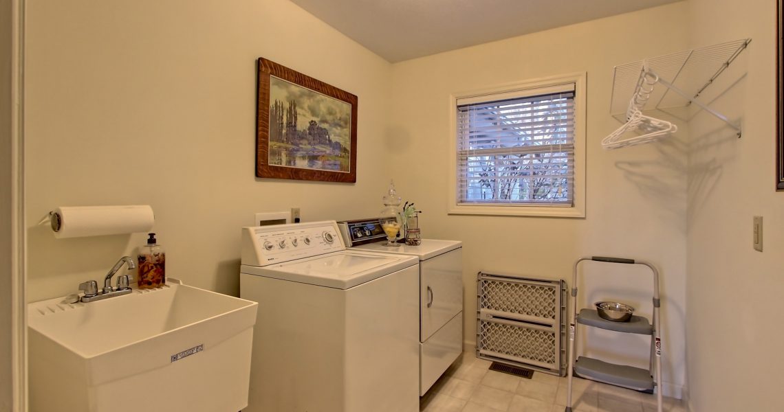 Earnie-Graham - Selling Real Estate Chip Durpo RE/MAX Agents Realty