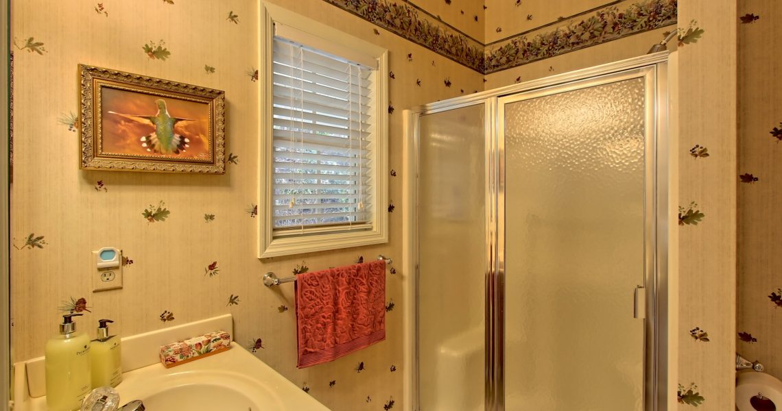 Earnie-Graham - Selling Real Estate Chip Durpo RE/MAX Agents Realty